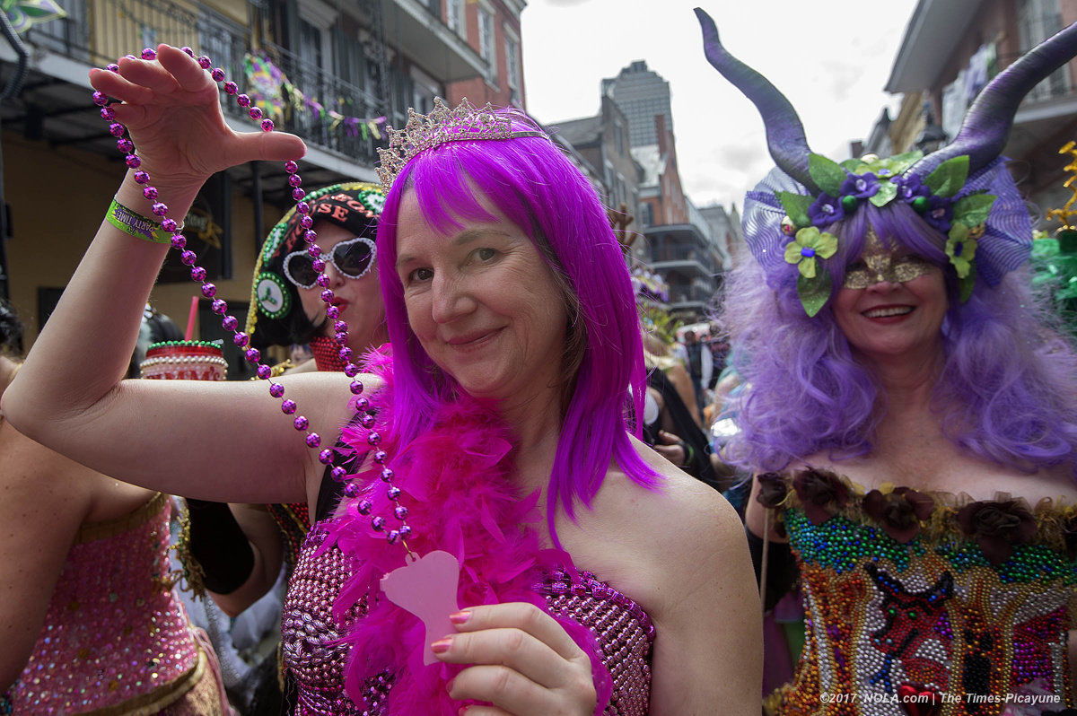 Walking krewes hit the French Quarter: See Mardi Gras photos